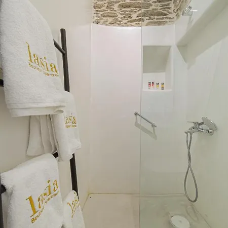 Lasia Boutique